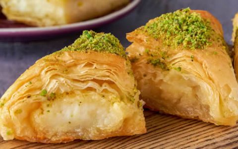 Knafeh