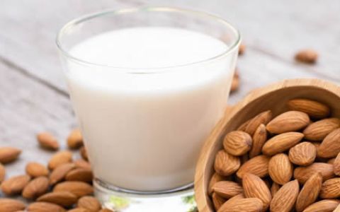 Leche de almendras